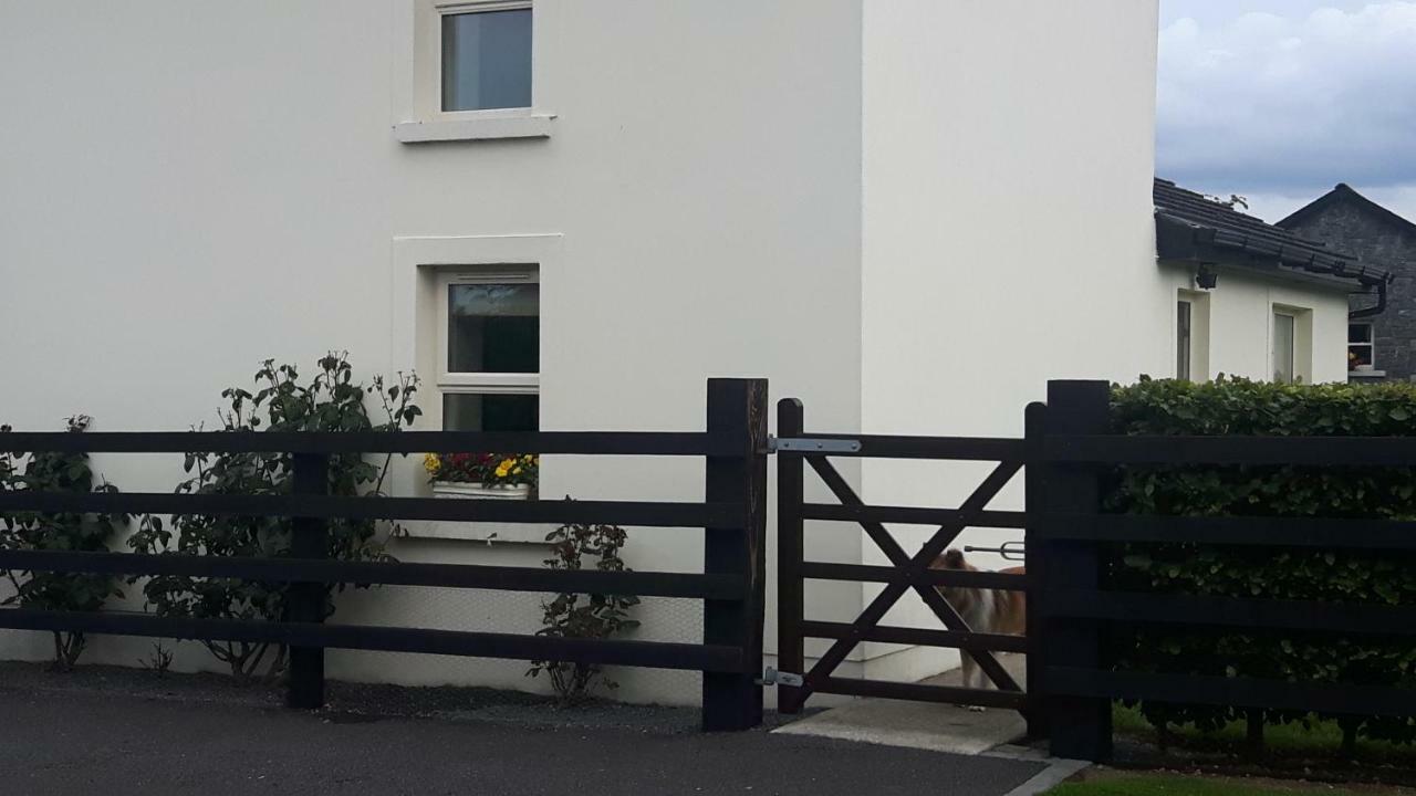 Chapel Meadow Lodge Clonard Eksteriør bilde